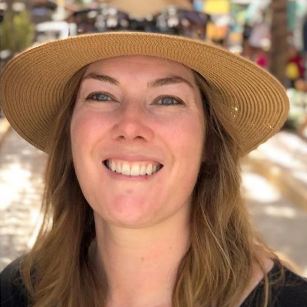 Meet your Posher, Amy
